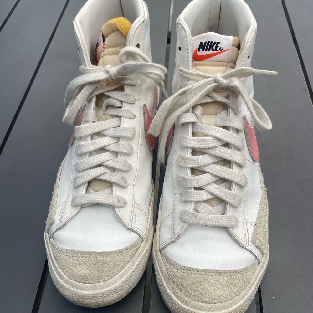 Women’s leather Nike Blazer High Tops, 8.5, white with Pink swoop, barely worn